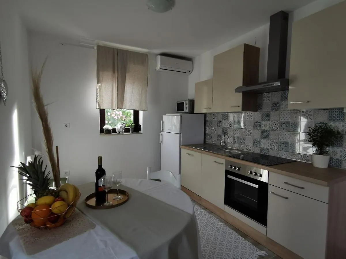 Apartments Lucia Pag Town