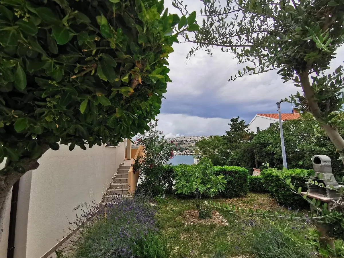 Apartments Lucia Pag Town 0*,  Kroatië