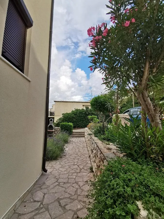 Apartments Lucia Pag Town 0*,