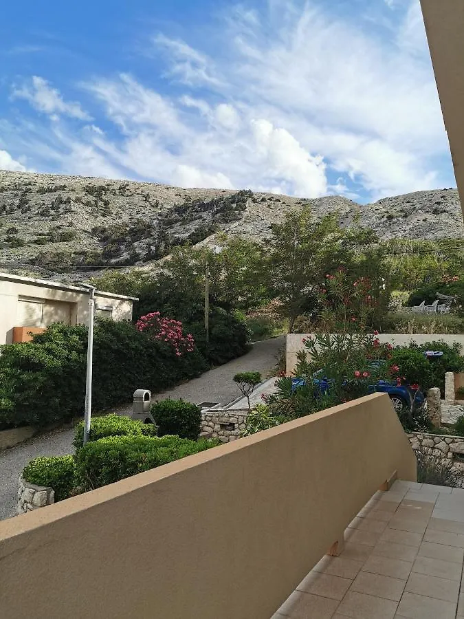 Apartments Lucia Pag Town