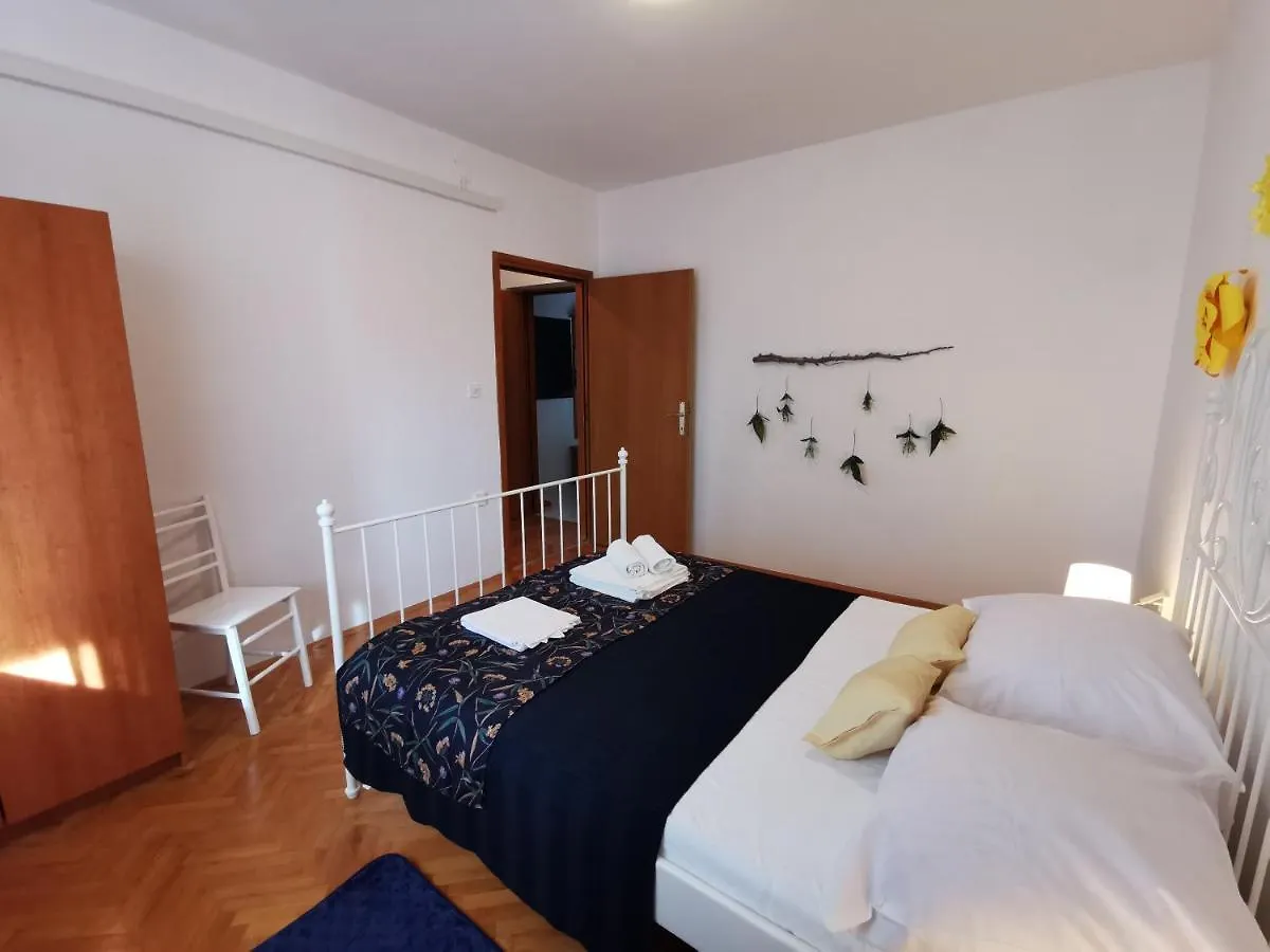 Apartments Lucia Pag Town Kroatië