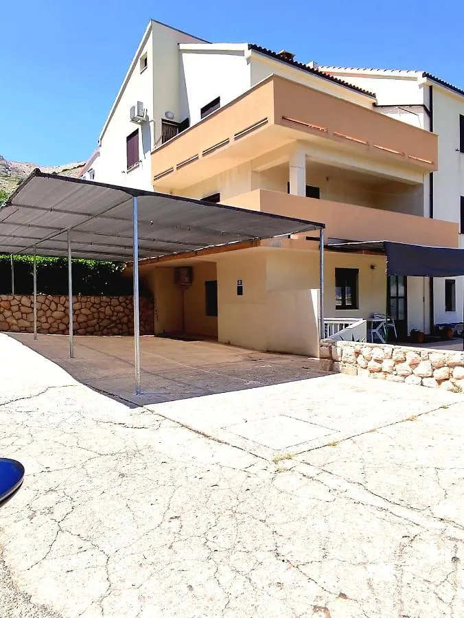 Apartments Lucia Pag Town